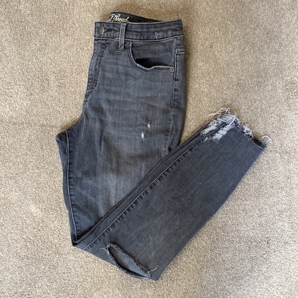 Universal Thread Grey High Rise Skinny Distressed Jeans Size 28 - Picture 1 of 6